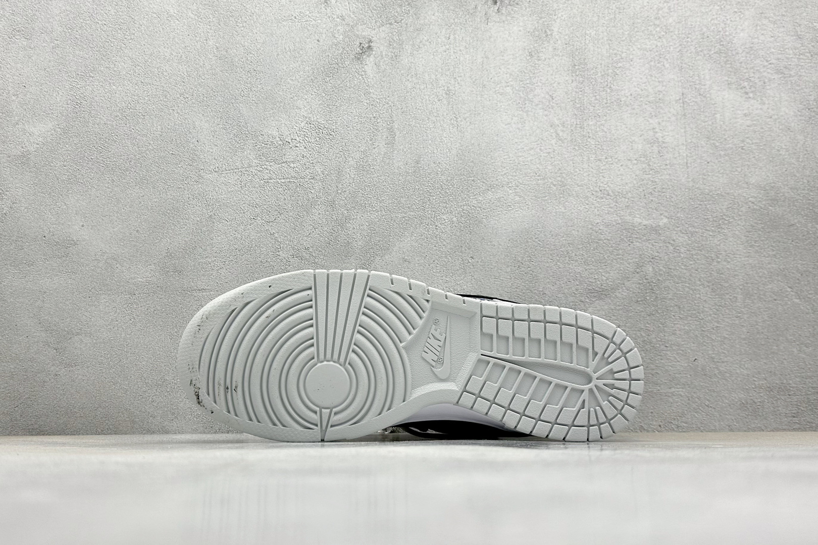  
FS版 Nike SB Dunk Low 白龙吟
纯原大厂出品 极力推荐
原装头层材料 独家版型蒸餾