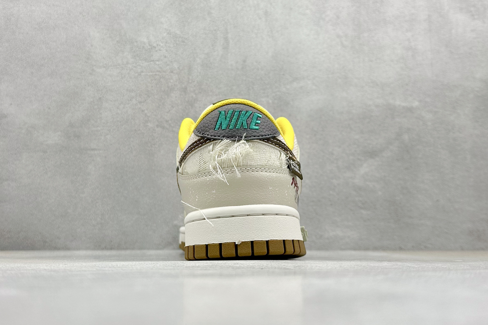  
FS版 Nike SB Dunk Low 风帆
纯原大厂出品 极力推荐
原装头层材料 独家版型蒸餾加