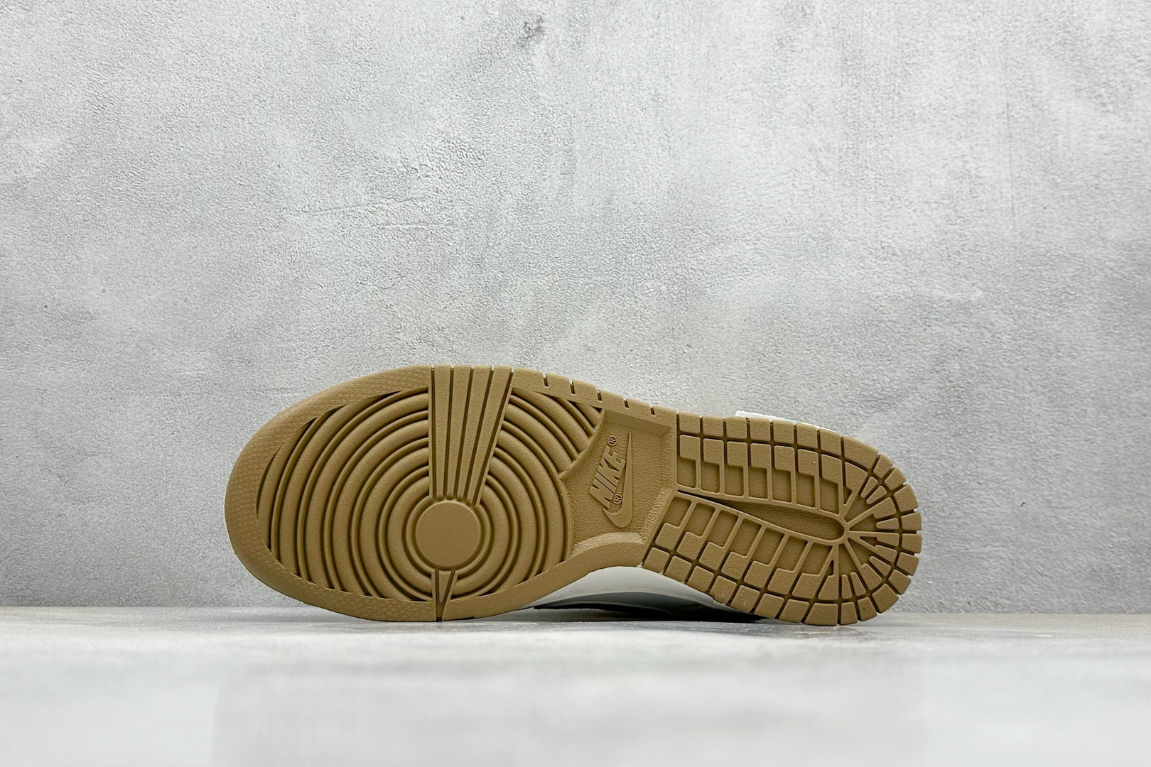  
FS版 Nike SB Dunk Low 风帆
纯原大厂出品 极力推荐
原装头层材料 独家版型蒸餾加