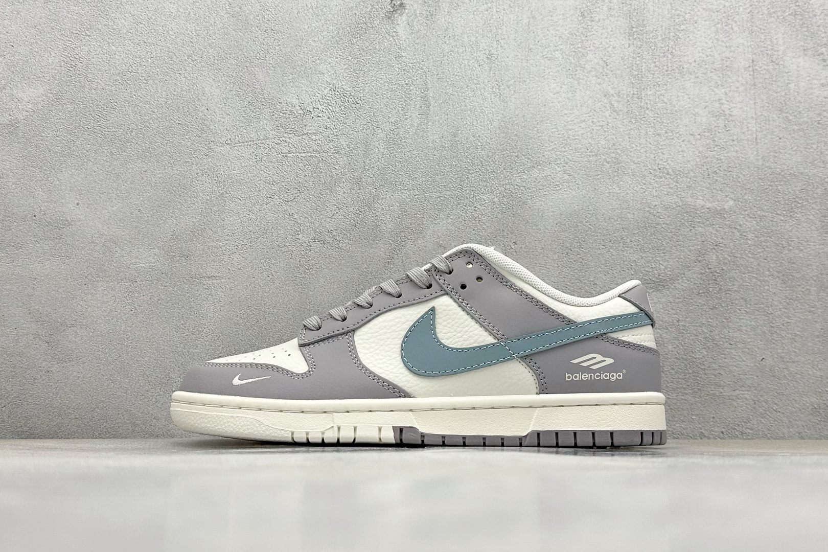 260 Nike SB Dunk Low x Balenciaga 灰白蓝小钩 FX1588-307