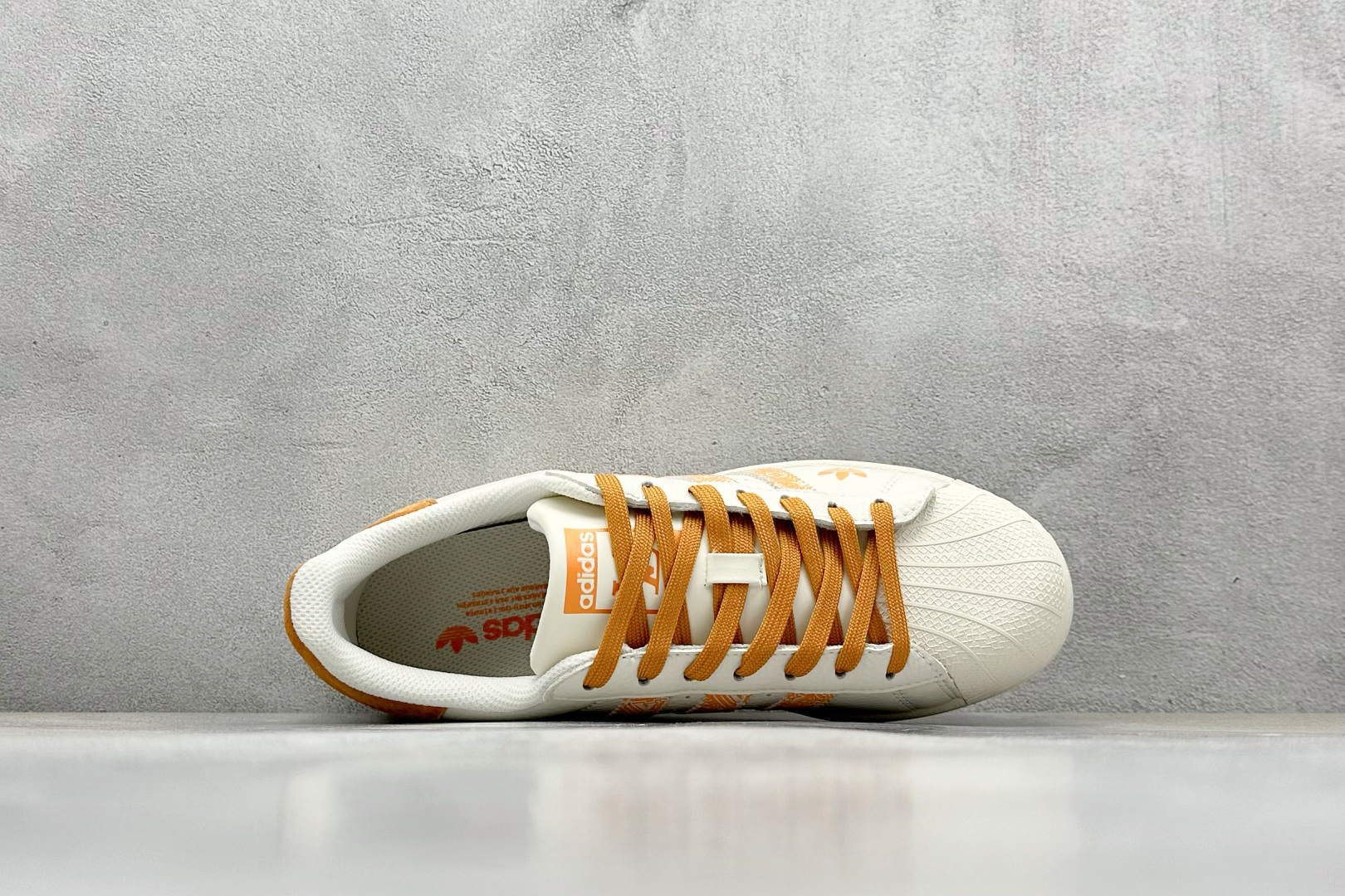 240 AD Originals Superstar x Louis Vuitton 白橙 XS0005