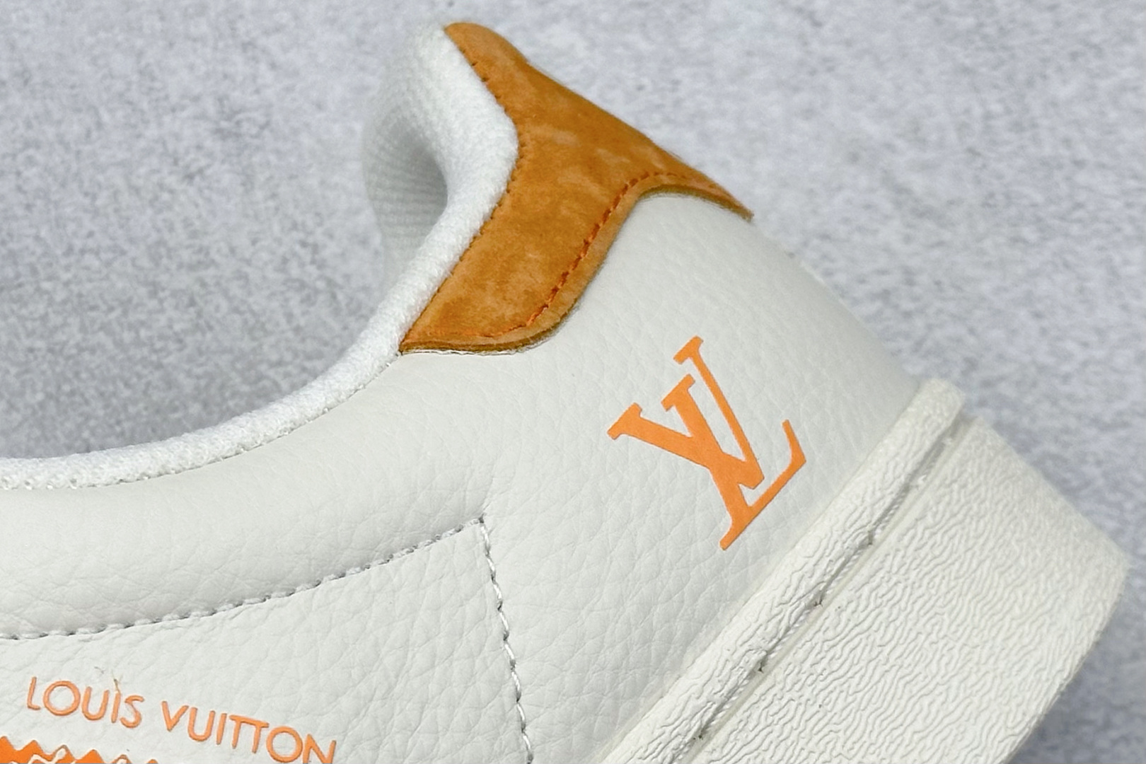 240 AD Originals Superstar x Louis Vuitton 白橙 XS0005