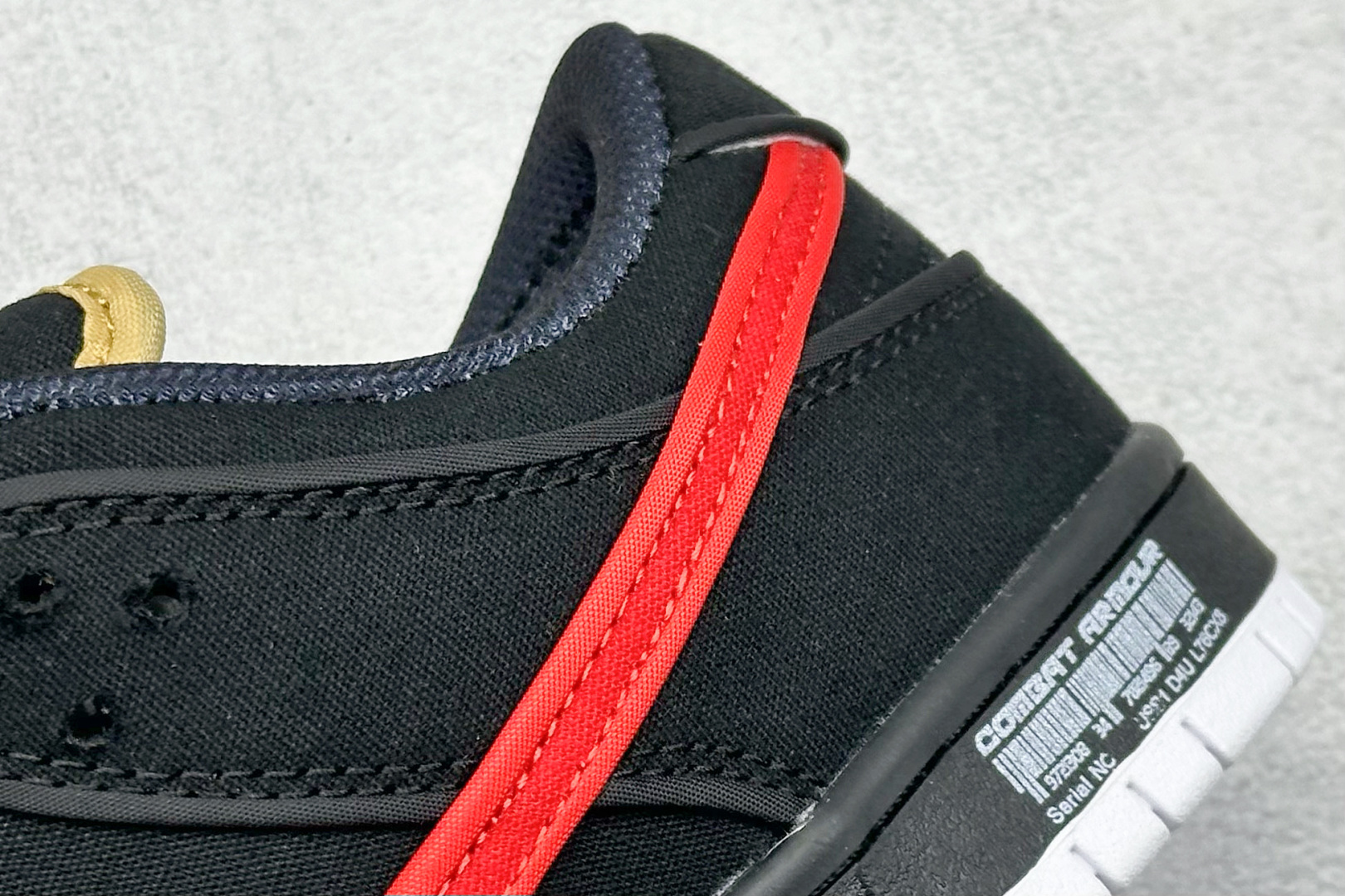 220 NIKE SB Dunk Low 黑红帆布 FN5880-001