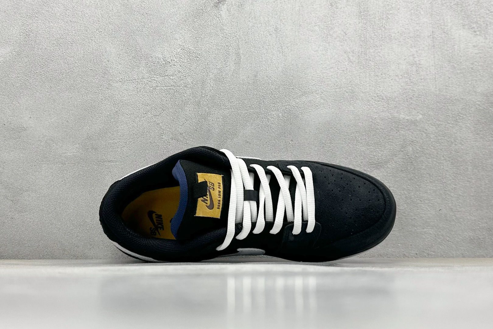 220 NIKE SB Dunk Low 黑白帆布 DX6775-400