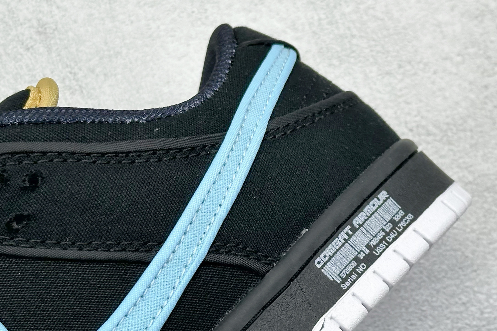 220 NIKE SB Dunk Low 黑蓝帆布 FN5880-001