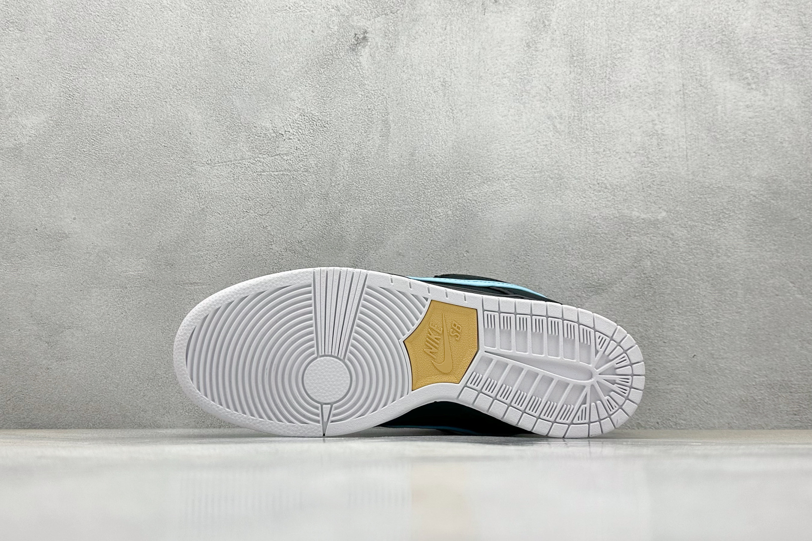 220 NIKE SB Dunk Low 黑蓝帆布 FN5880-001