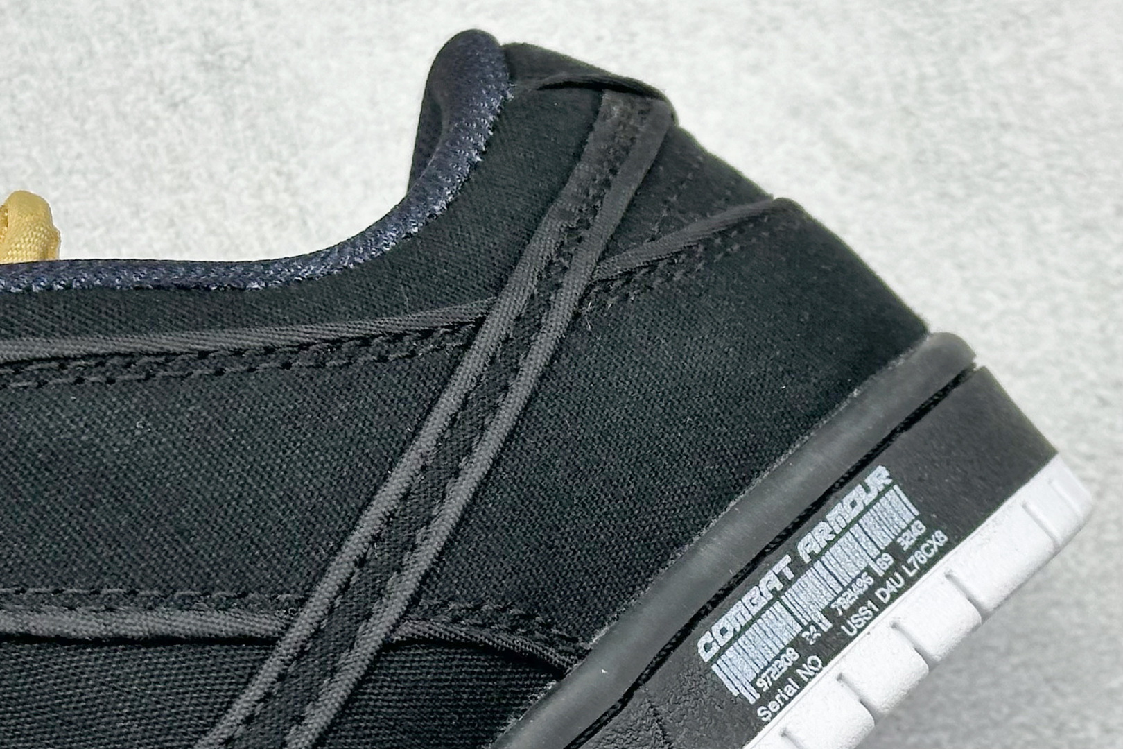 NIKE SB Dunk Low 全黑帆布 FN5880-001