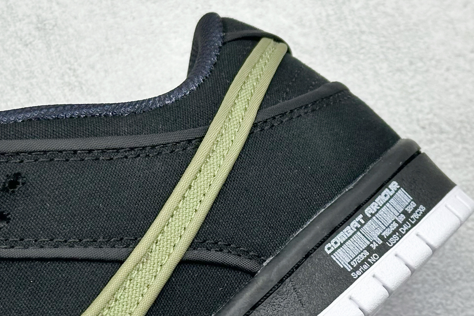 NIKE SB Dunk Low 黑绿帆布 FN5880-001