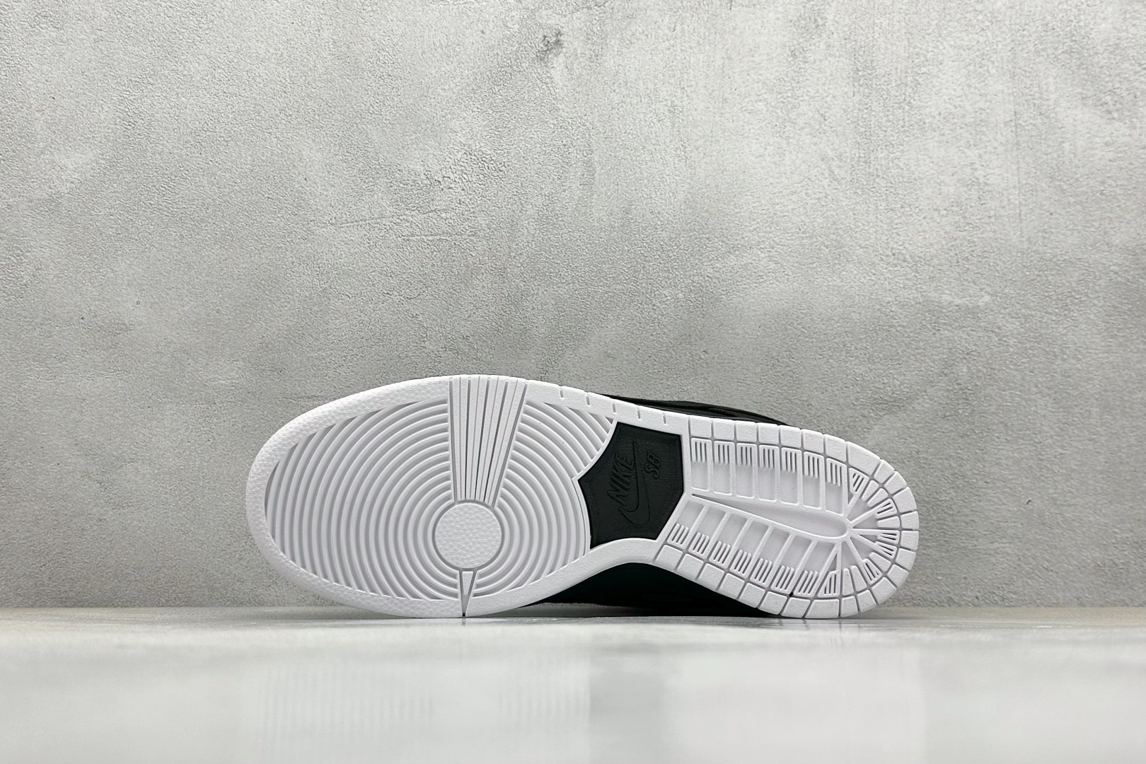 NIKE SB Dunk Low 全黑帆布 DX6775-400