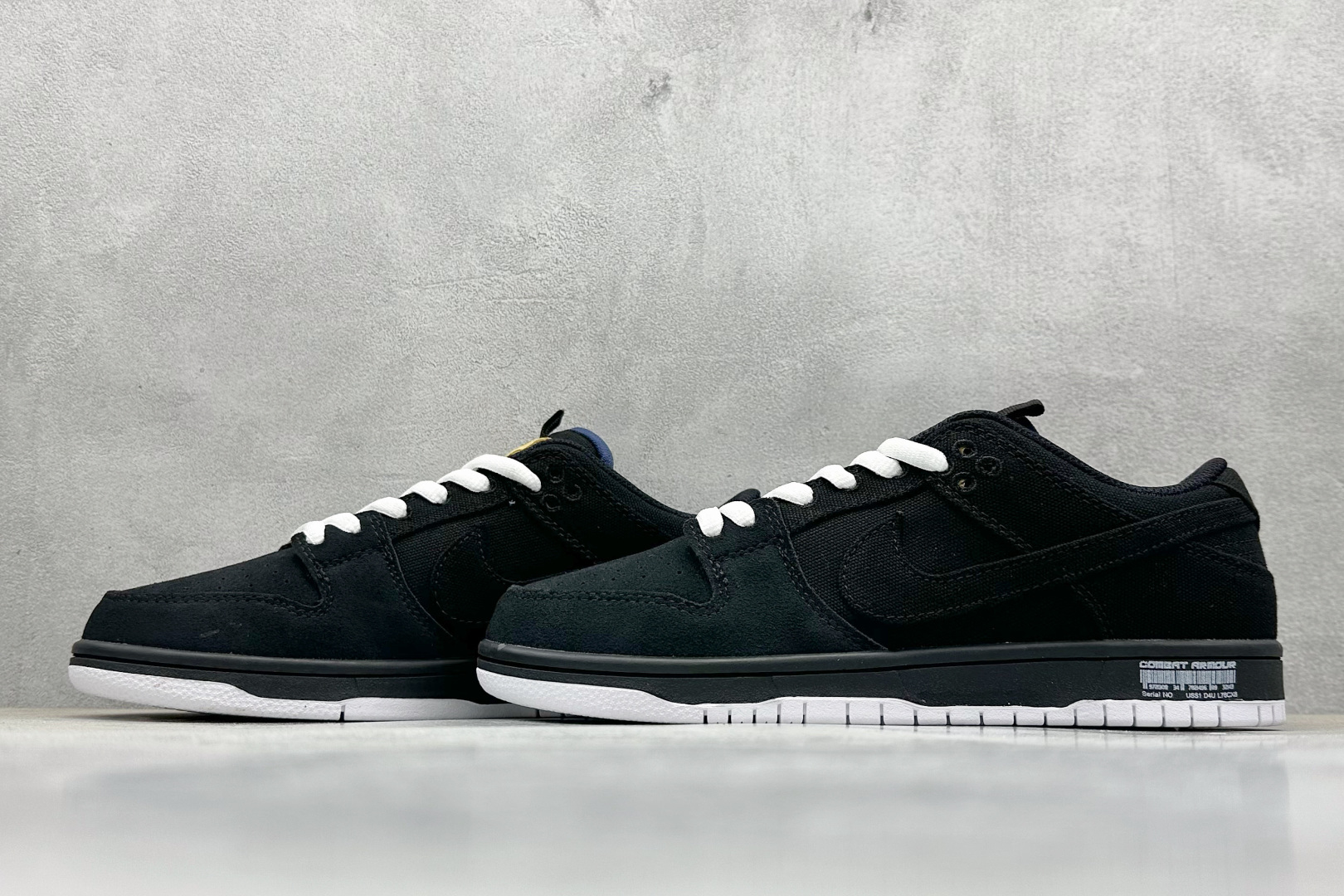 NIKE SB Dunk Low 全黑帆布 DX6775-400