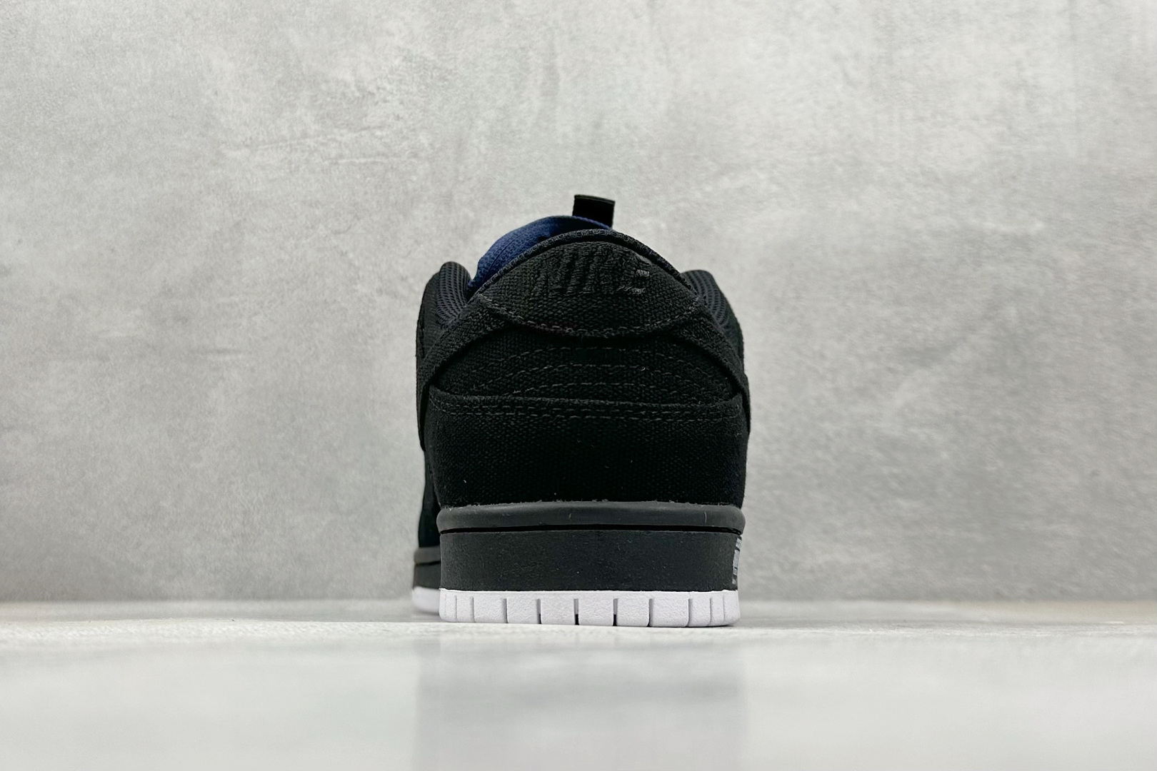 NIKE SB Dunk Low 全黑帆布 DX6775-400