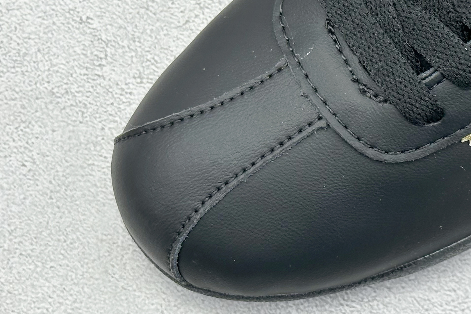 170 adidas originals TOKYO 黑黄色 JR1271