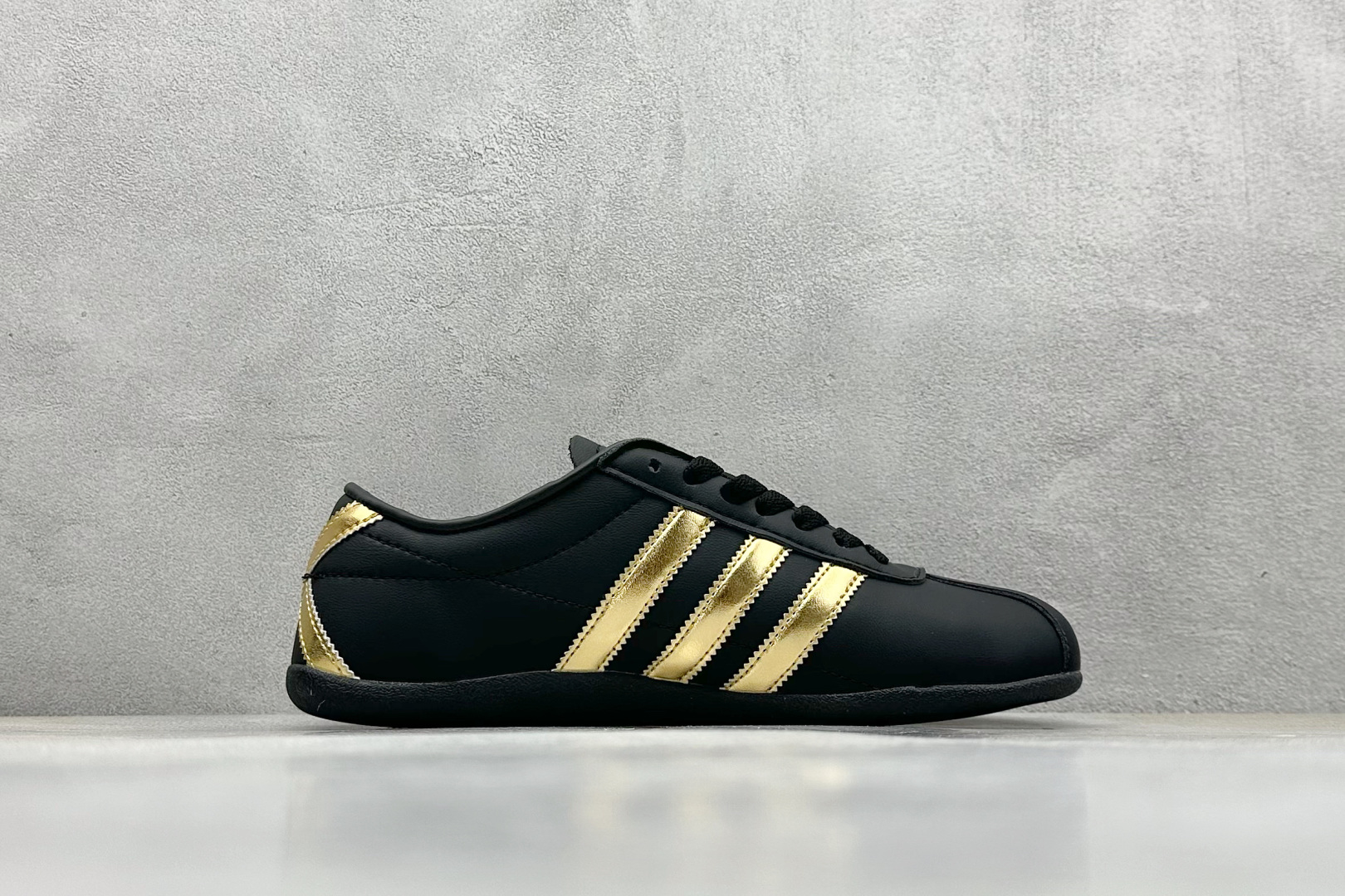 170 adidas originals TOKYO 黑黄色 JR1271