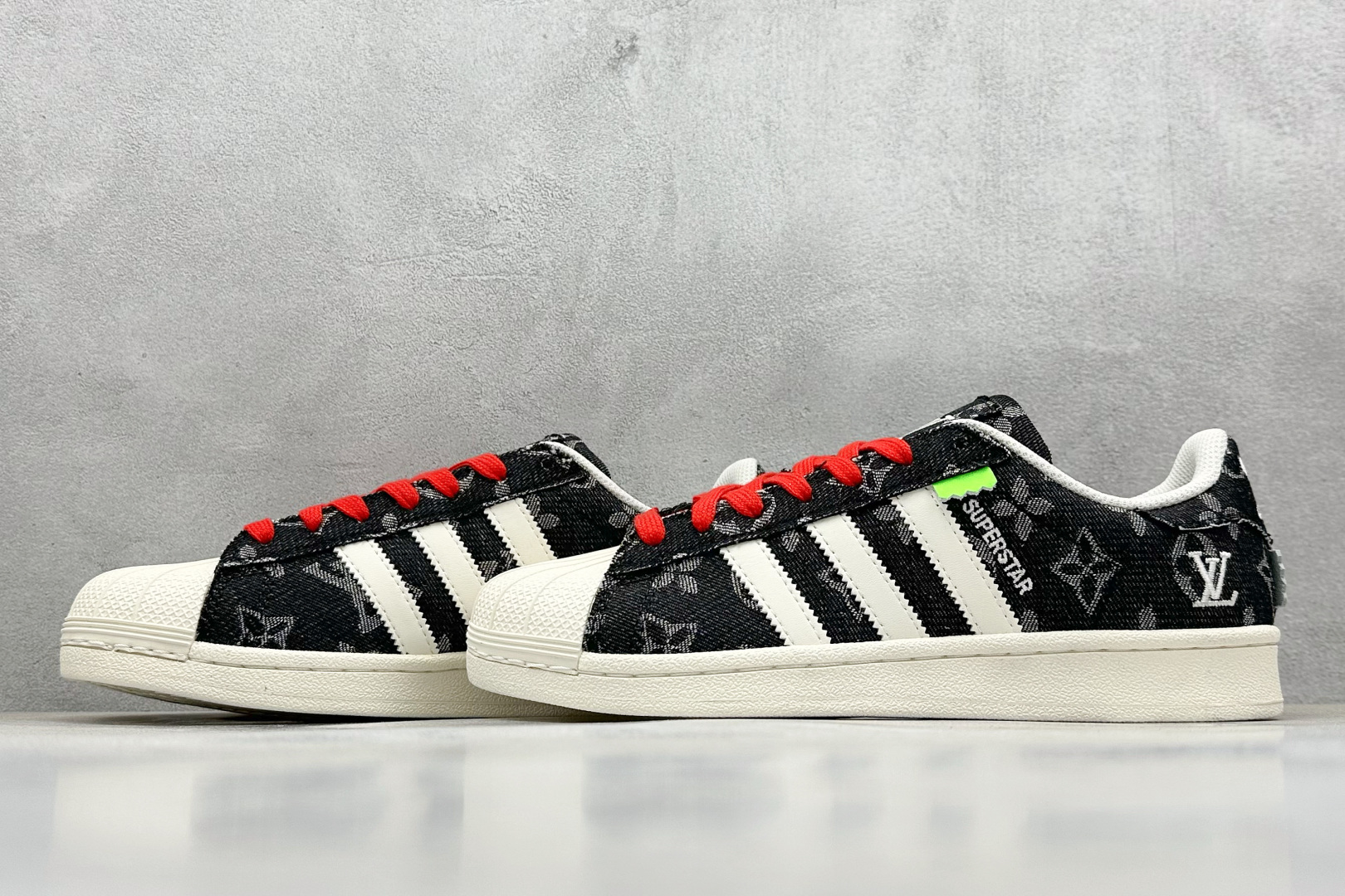 170 AD Originals Superstar x Louis Vuitton 白黑 IG1988