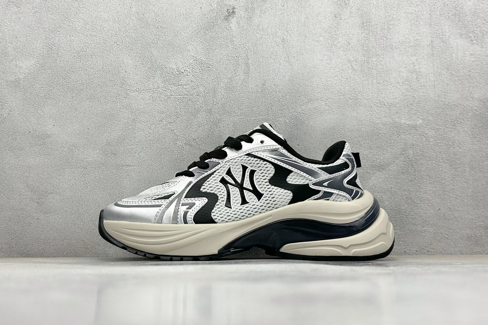 DF版 MLB New York Yankees Curve Runner 张凌赫同款 低帮流浪鞋