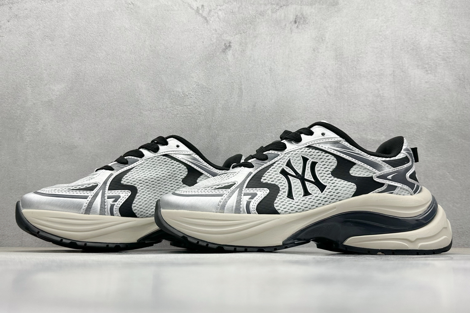 DF版 MLB New York Yankees Curve Runner 张凌赫同款 低帮流浪鞋
