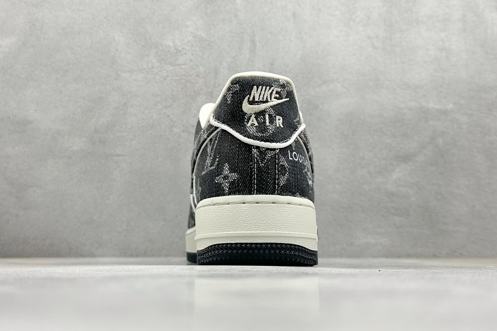 SC版 Nike Air Force 1 Low 07 x Louis Vuitton 深灰牛仔印花 SC9207-530