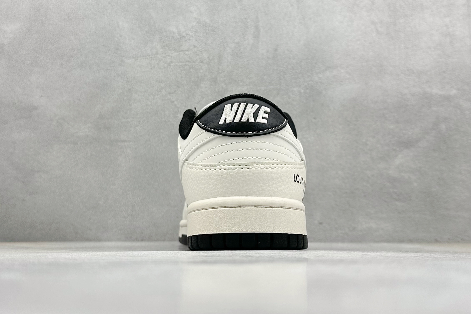 Nike SB Dunk Low LV联名 黑白织布白勾 周年高端定制 低帮休闲板鞋 FC1688-229