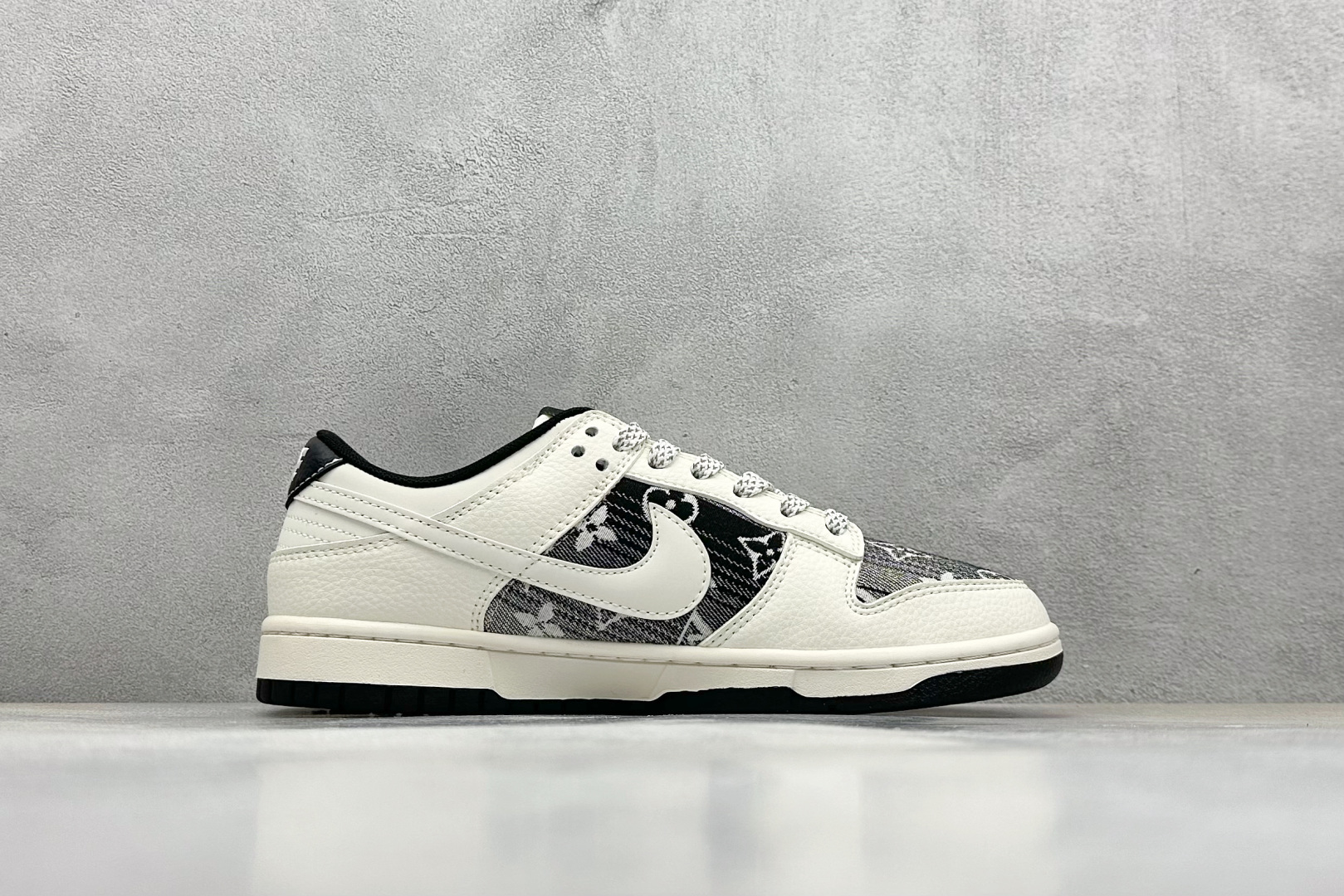 Nike SB Dunk Low LV联名 黑白织布白勾 周年高端定制 低帮休闲板鞋 FC1688-229