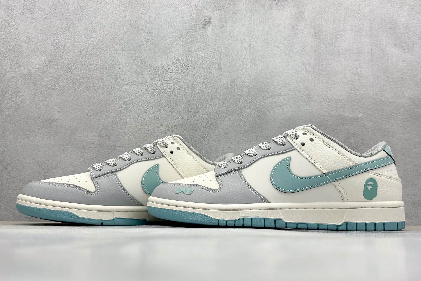  
Nike SB Dunk Low x BAPE 灰白蓝
纯原大厂出品 极力推荐
原装头层材料 独家版