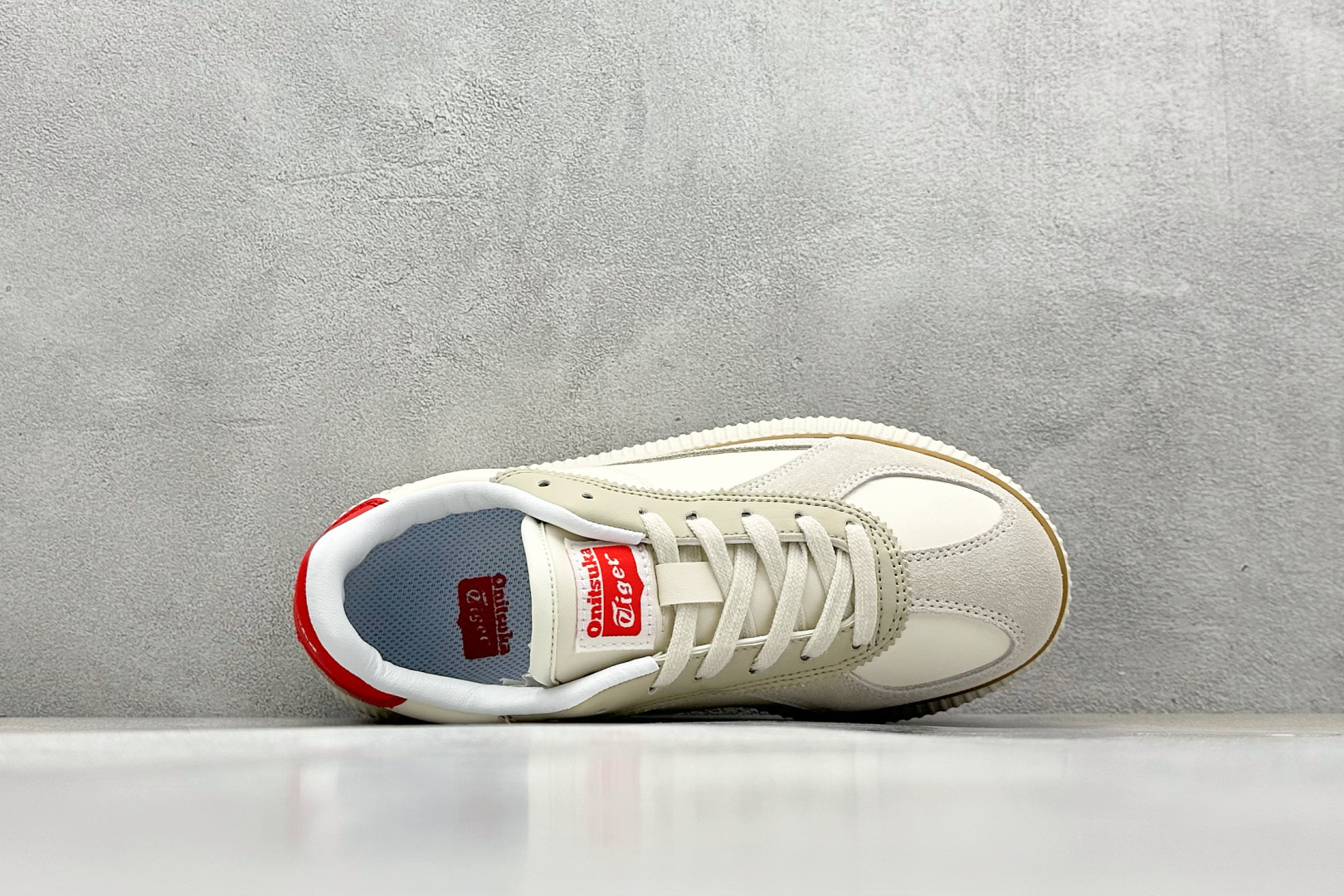  
Onitsuka Tiger鬼塚虎 Delecity 厚底运动 耐磨 低帮 生活休闲鞋 

货号：1