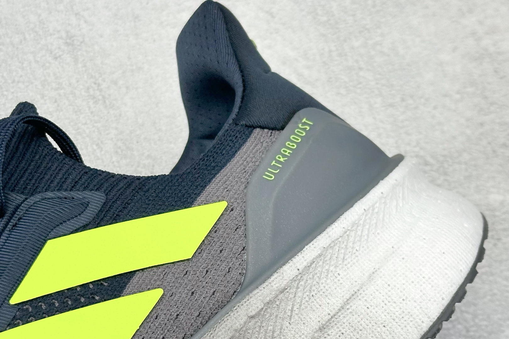  
RS版 AD Ultraboost 5X 阿迪达斯新款休闲爆米花跑步鞋

货号：JH9034
尺码