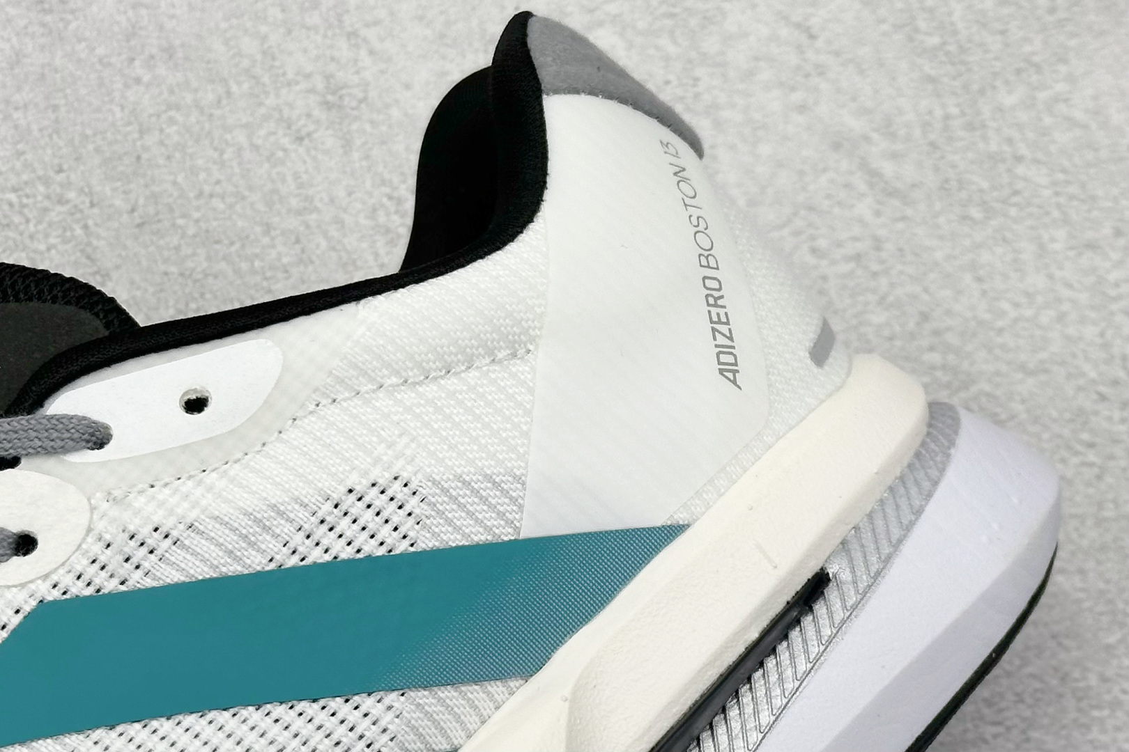 Adidas Adizero Boston 13 轻盈跑鞋 超轻发泡底 缓震透气跑步鞋 JR4791