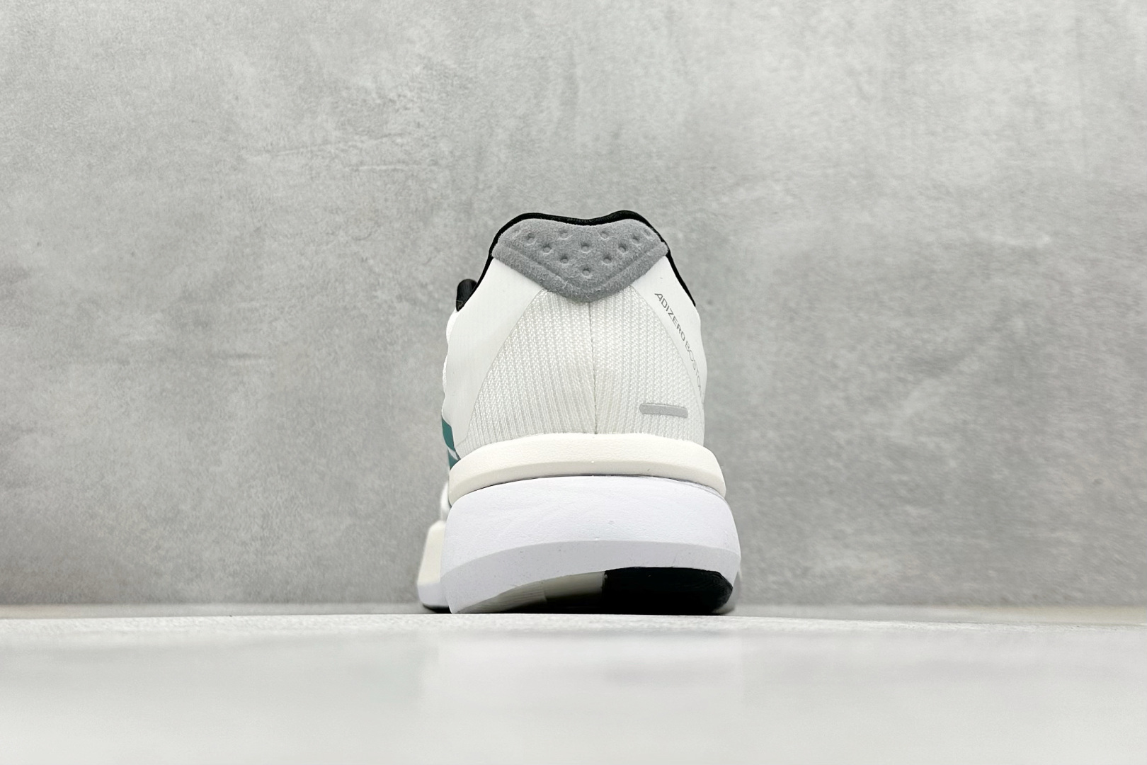 Adidas Adizero Boston 13 轻盈跑鞋 超轻发泡底 缓震透气跑步鞋 JR4791