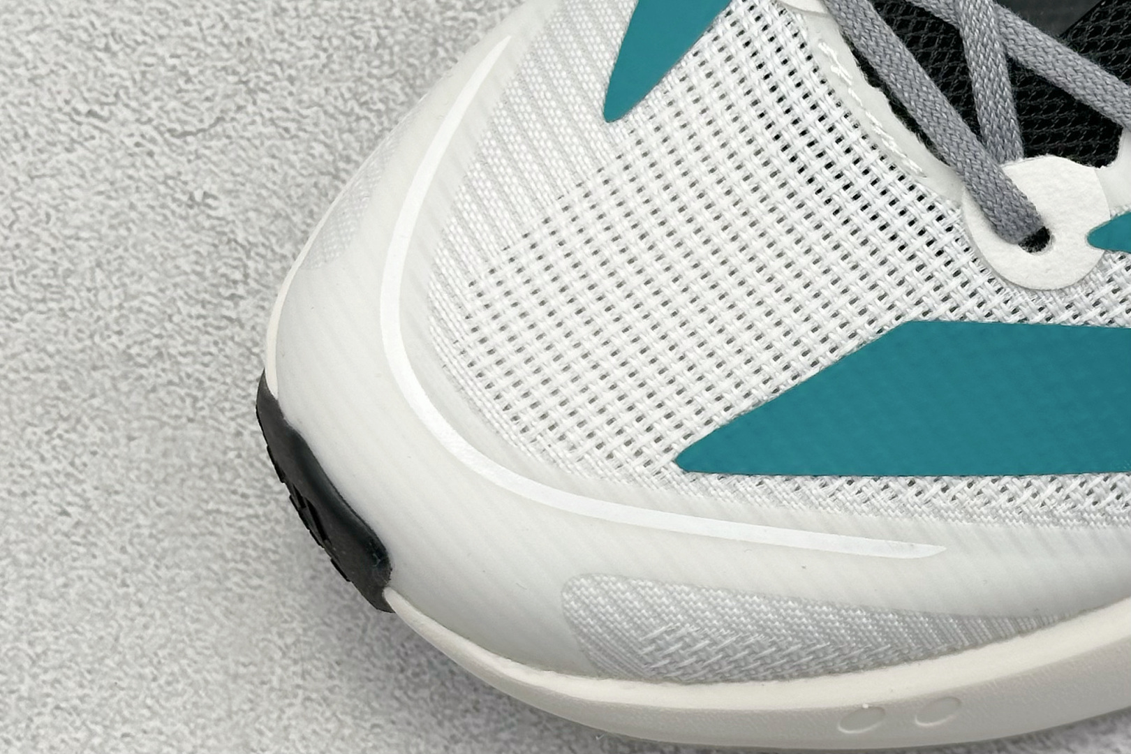 Adidas Adizero Boston 13 轻盈跑鞋 超轻发泡底 缓震透气跑步鞋 JR4791