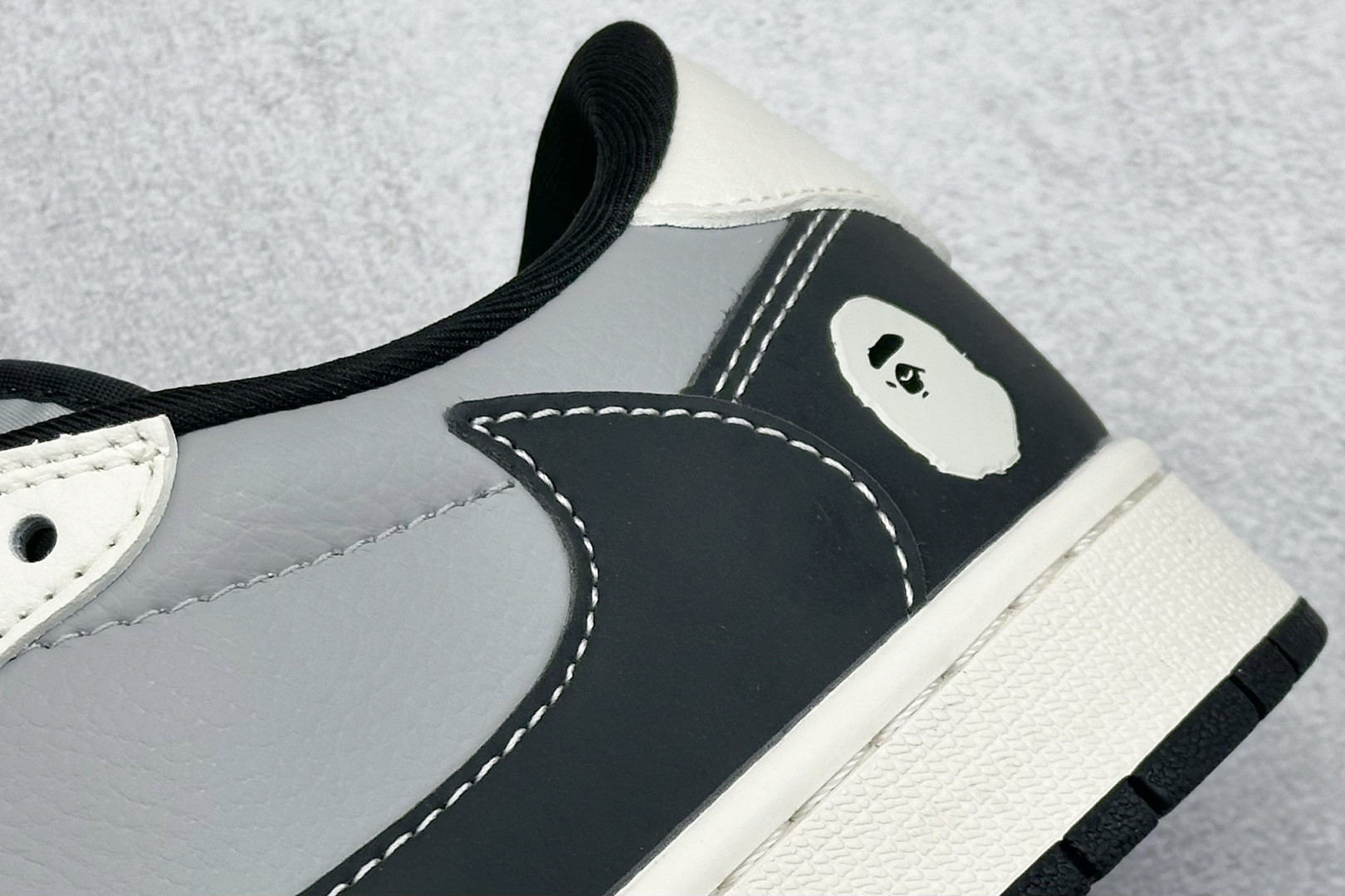 终端放店
XC版 Fragment x Travis Scott x 猿人头
Air Jordan 1