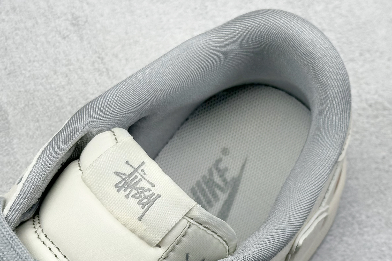 终端放店
XC版 Travis Scott x Fragment Design x Air Jorda