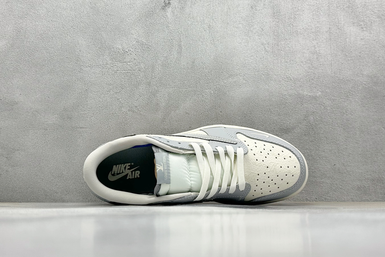 280 Travis Scott x Fragment Design x Air Jordan 1 Low OG SP AJ1 LV联名 灰白生胶 低帮文化休闲板鞋 XS2024-057
