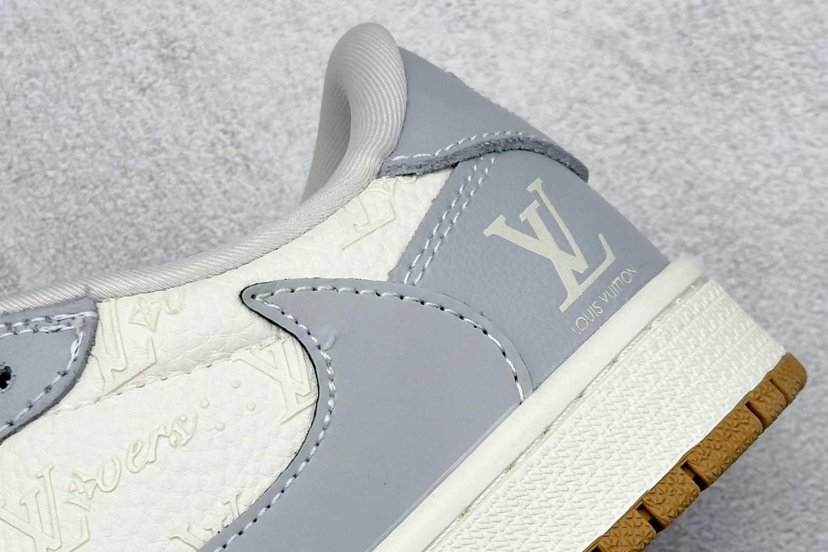 280 Travis Scott x Fragment Design x Air Jordan 1 Low OG SP AJ1 LV联名 灰白生胶 低帮文化休闲板鞋 XS2024-057