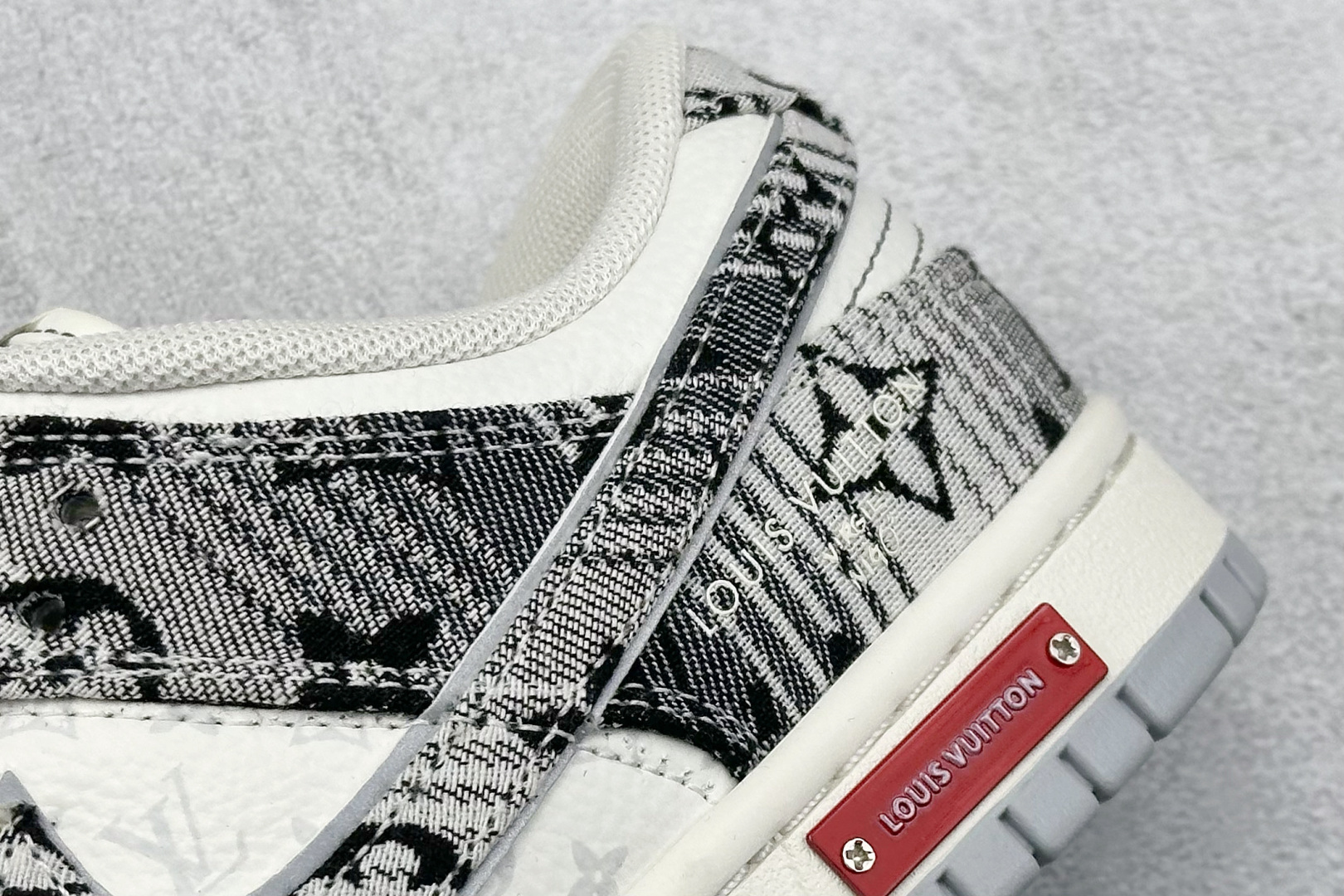SC版 Nike SB Dunk Low LV联名 灰牛仔 周年高端定制 低帮休闲板鞋 SC9772-807