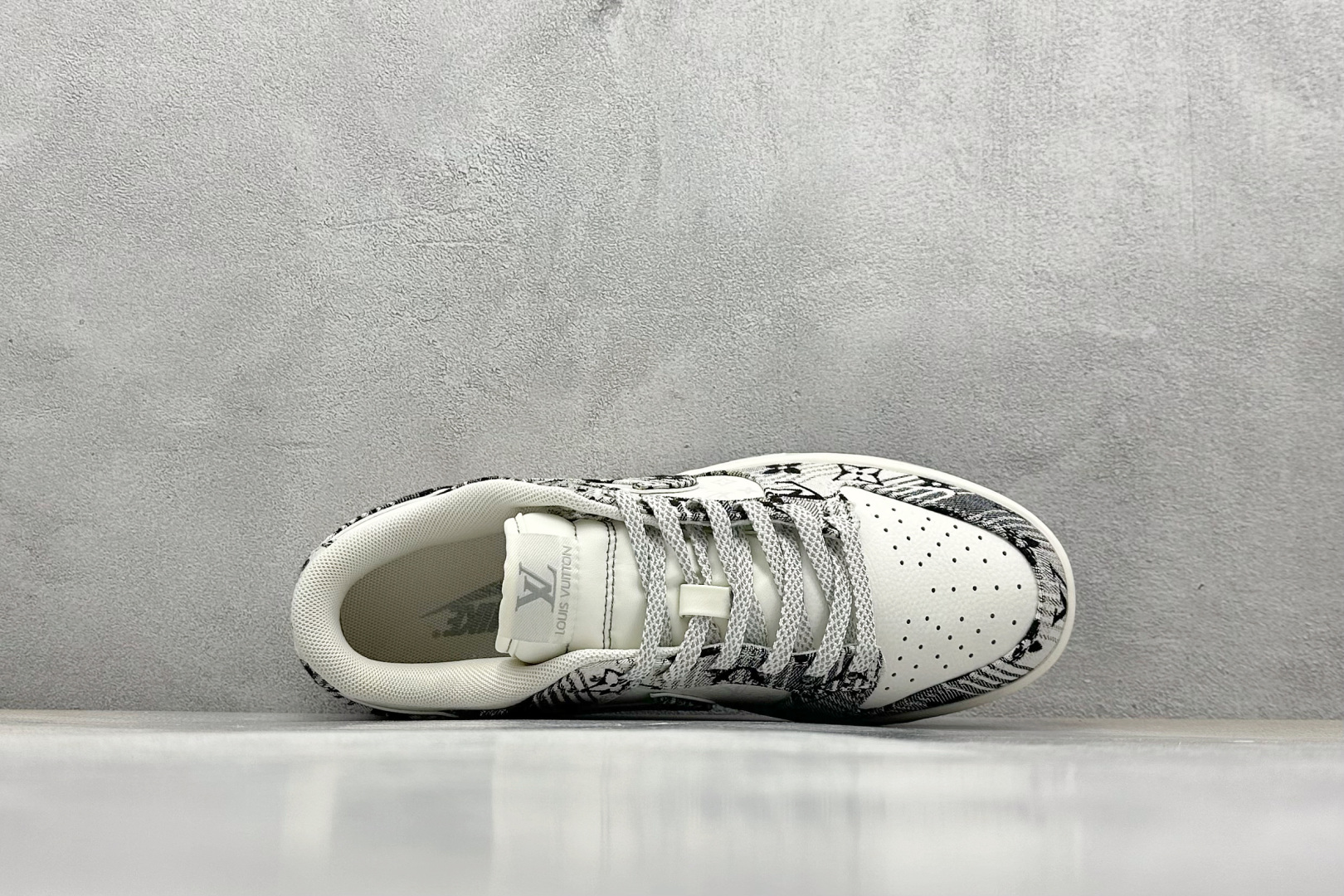 SC版 Nike SB Dunk Low LV联名 灰牛仔 周年高端定制 低帮休闲板鞋 SC9772-807