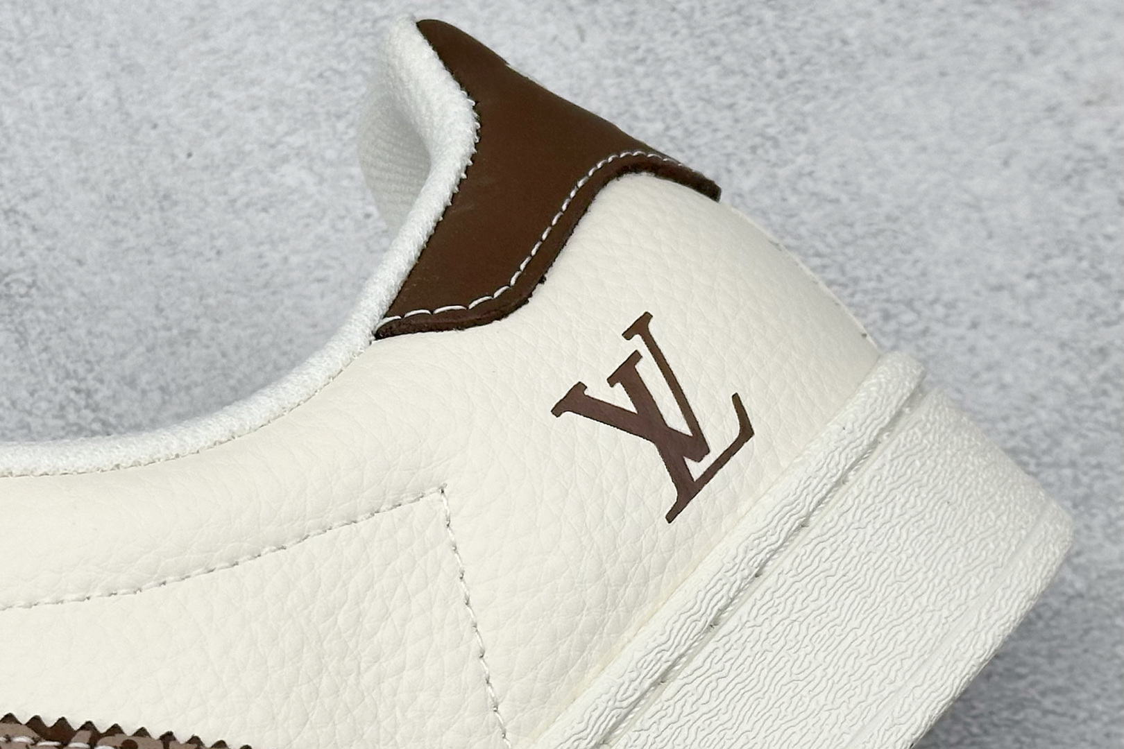 AD Originals Superstar x Louis Vuitton 白咖 AD0005