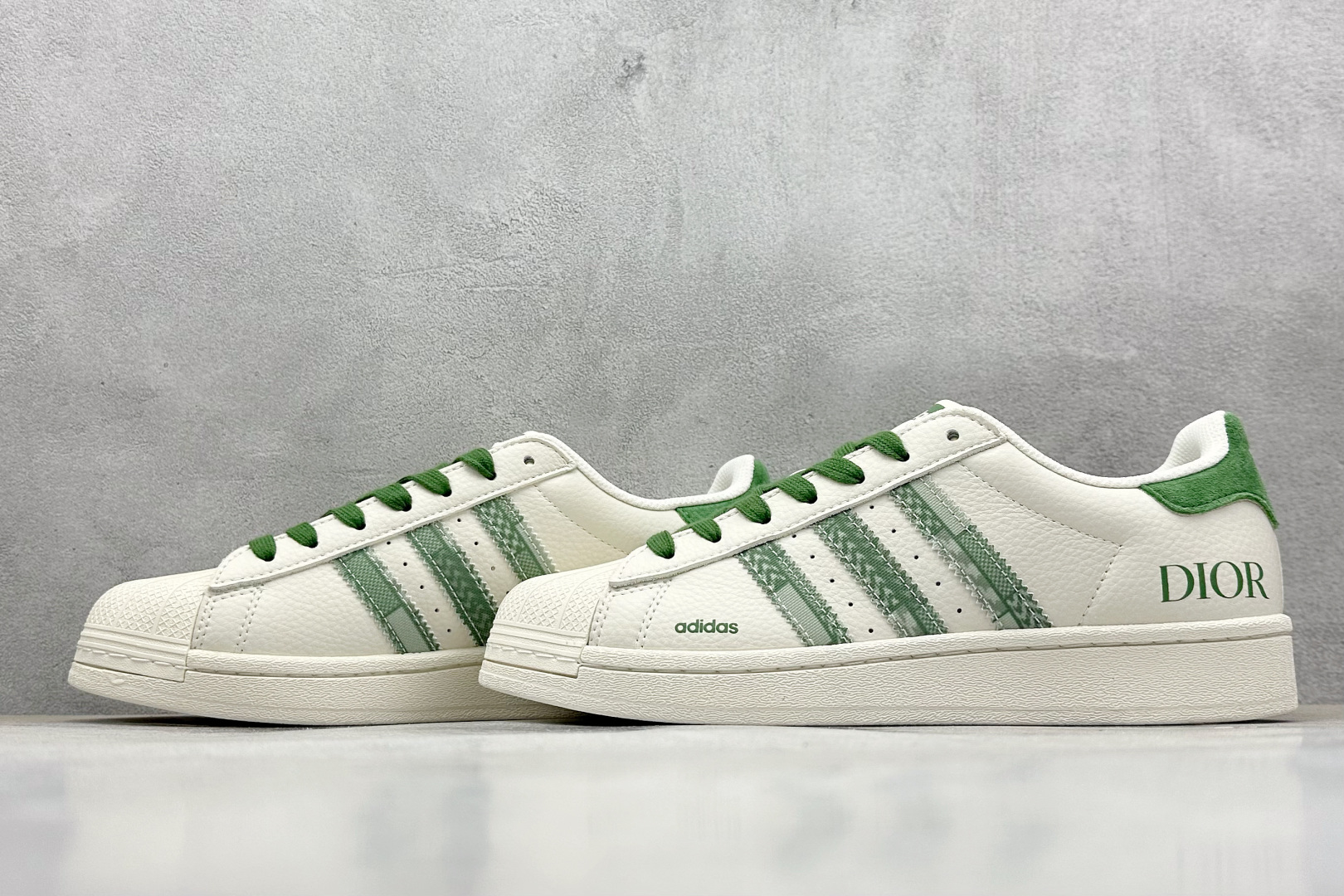 240 AD Originals Superstar x DIOR 白绿 XS0006