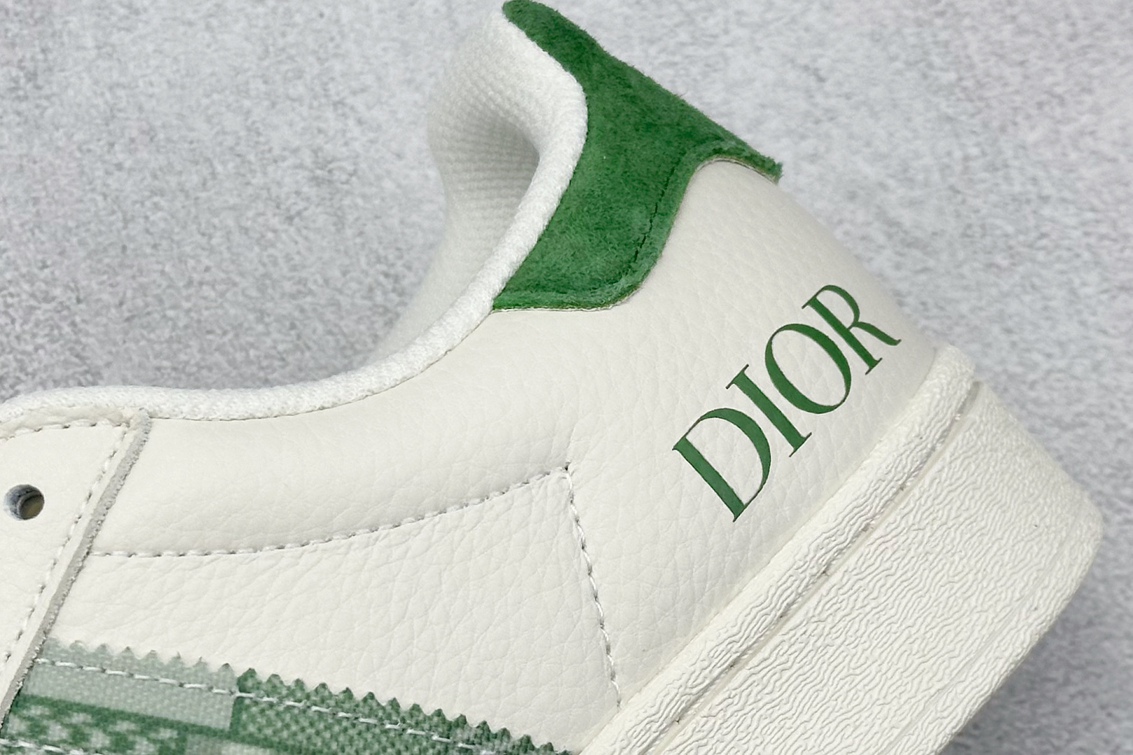 240 AD Originals Superstar x DIOR 白绿 XS0006