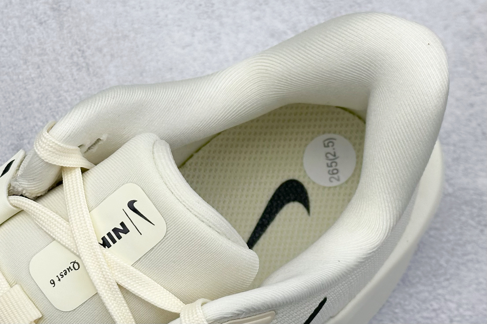 Nike Quest 6 公路跑步鞋 FD6033-104