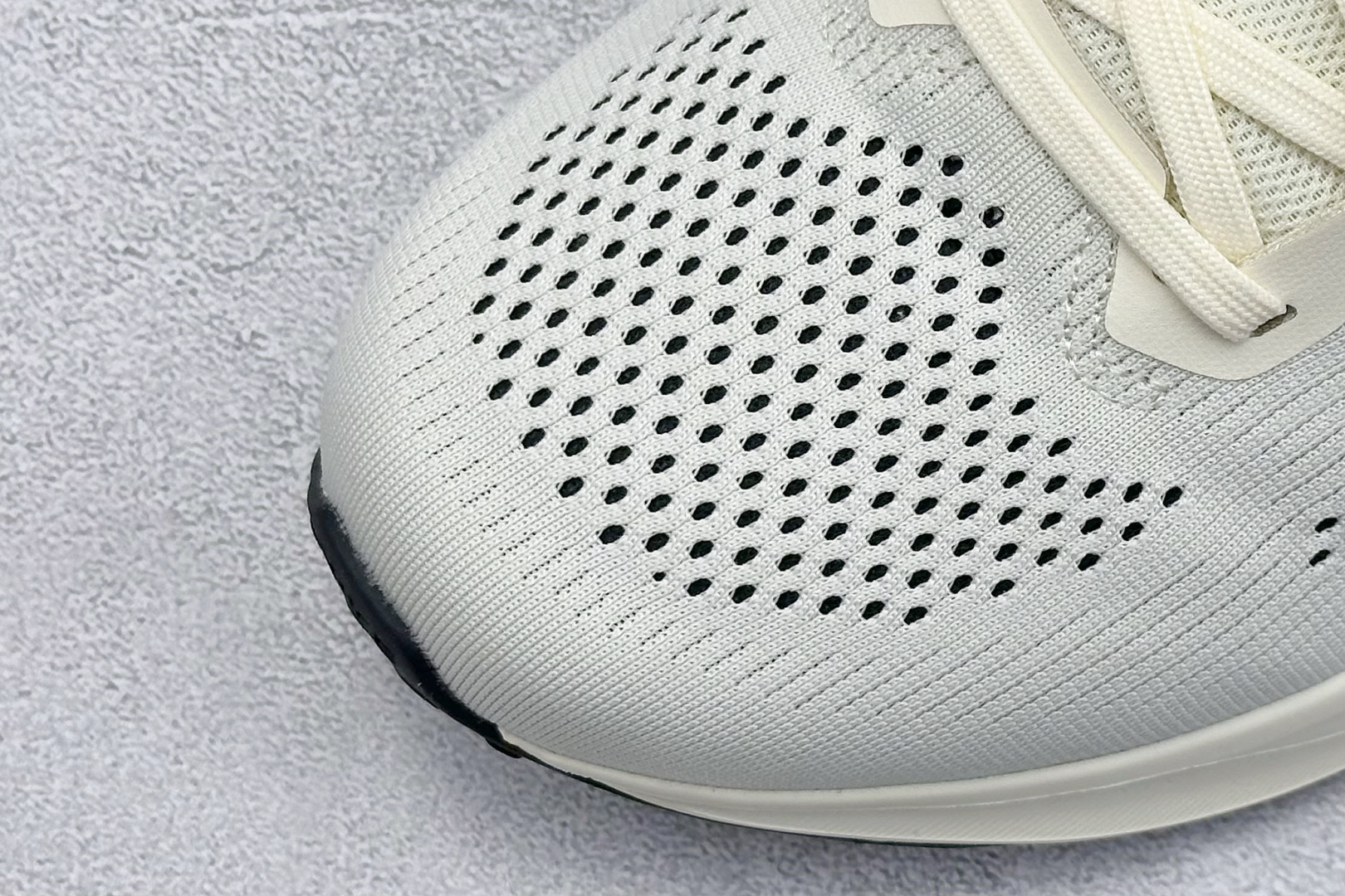 Nike Quest 6 公路跑步鞋 FD6033-104