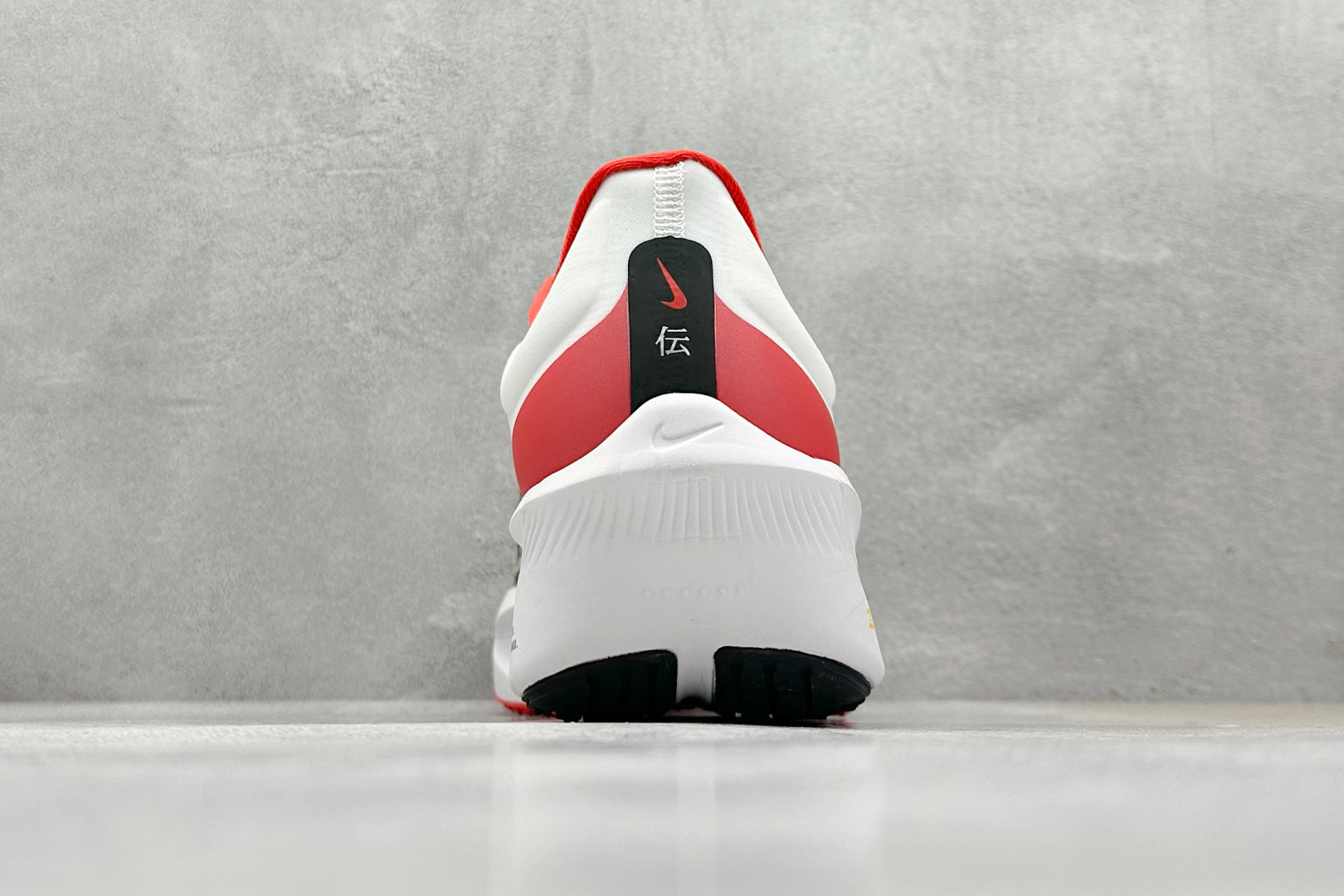 Nike Zoom Fly 6 耐克超弹轻盈跑步鞋 HQ3498-100