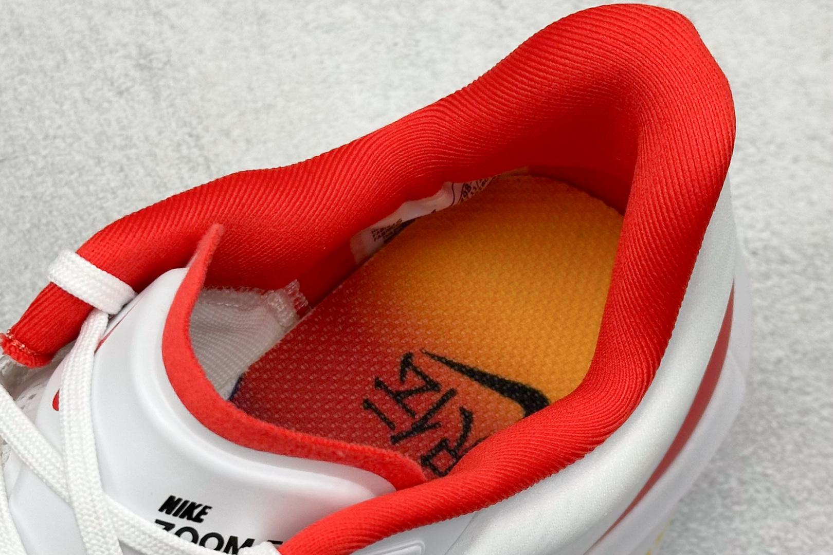 Nike Zoom Fly 6 耐克超弹轻盈跑步鞋 HQ3498-100