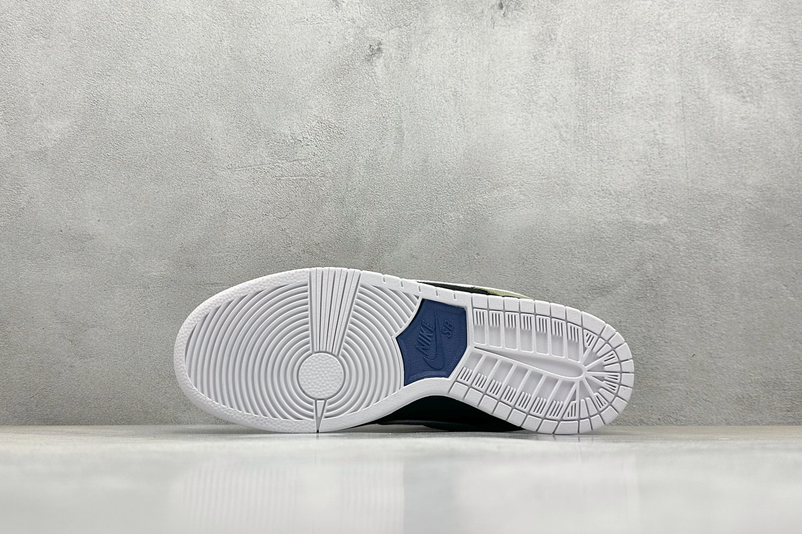 BF版 NIKE SB Dunk Low 军绿帆布 DX6775-400