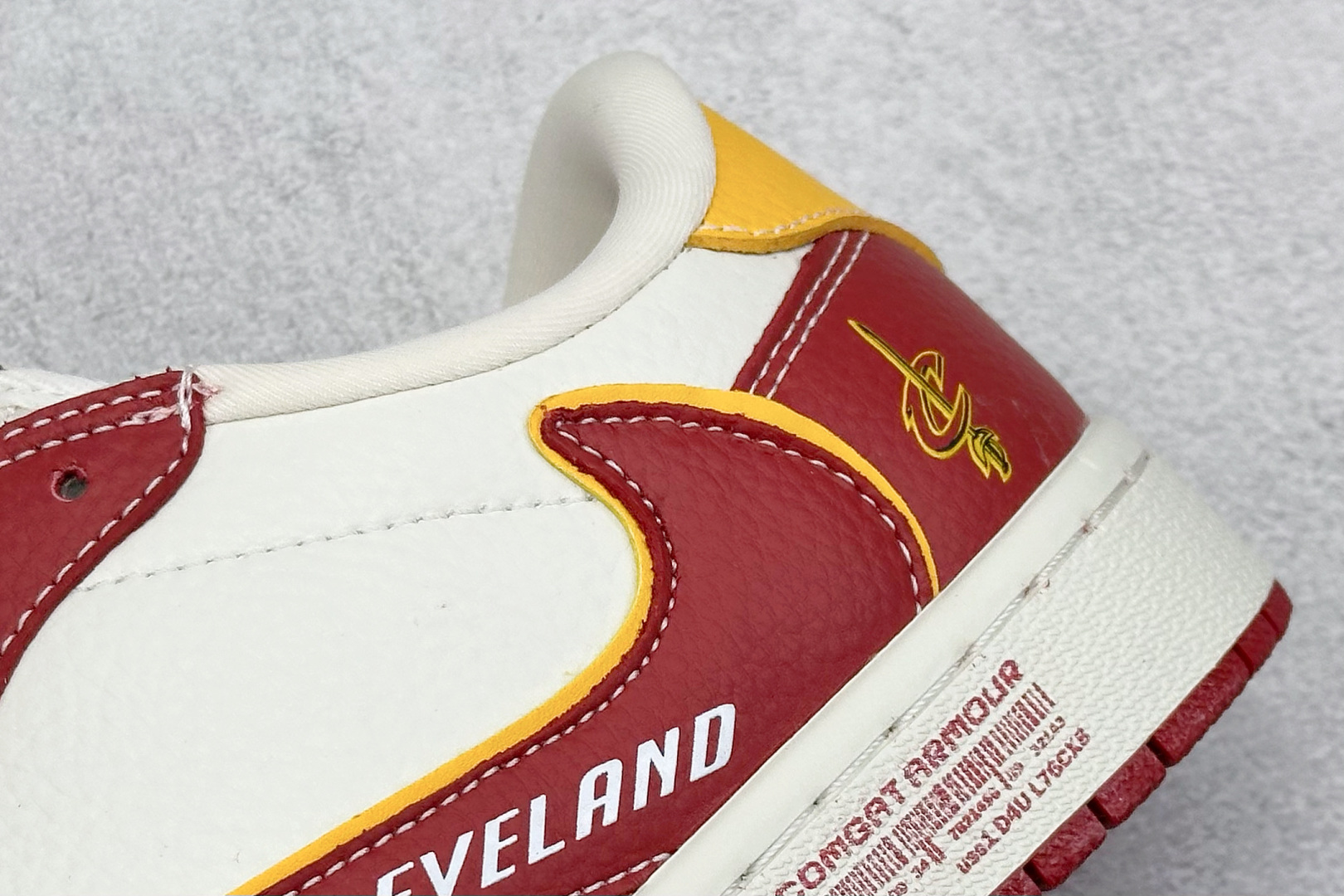 SC版 Travis Scott x Fragment Design x Air Jordan 1 Low OG SP AJ1 联名款 低帮文化休闲板鞋 SC9207-031