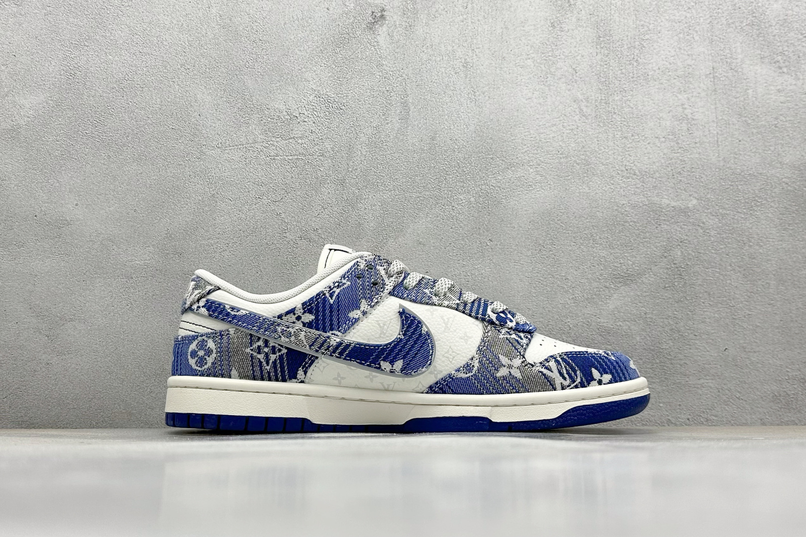 SC版 Nike SB Dunk Low LV联名 蓝牛仔 周年高端定制 低帮休闲板鞋 SC9772-808