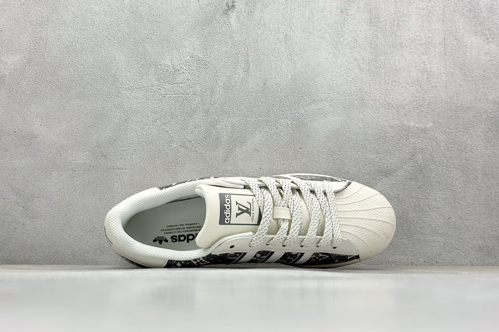 AD Originals Superstar x Louis Vuitton 白灰 JY8911