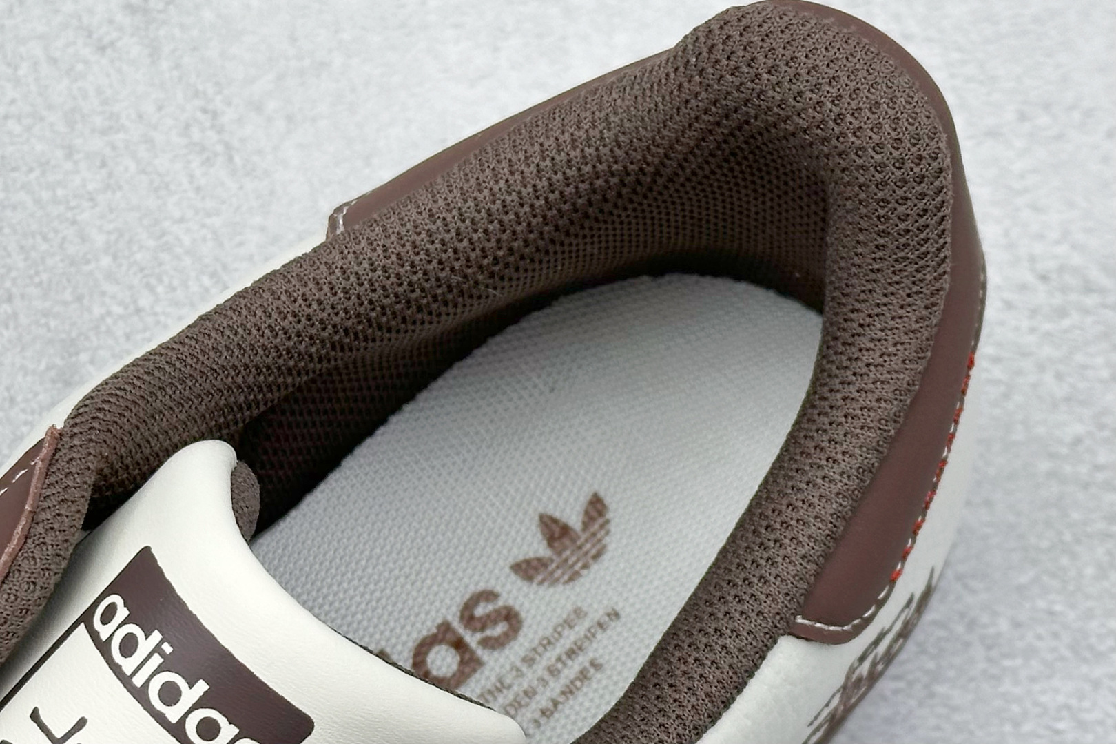 AD Originals Superstar x Stussy 棕白 JY8919