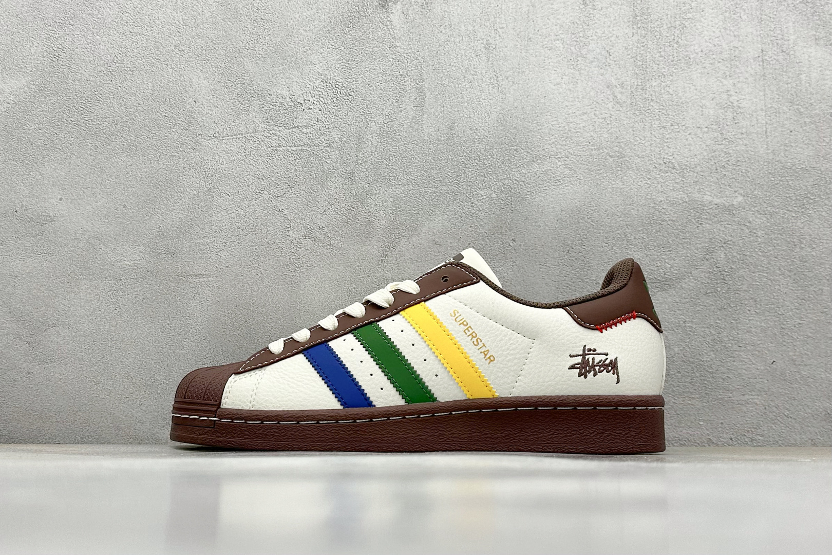 AD Originals Superstar x Stussy 棕白 JY8919