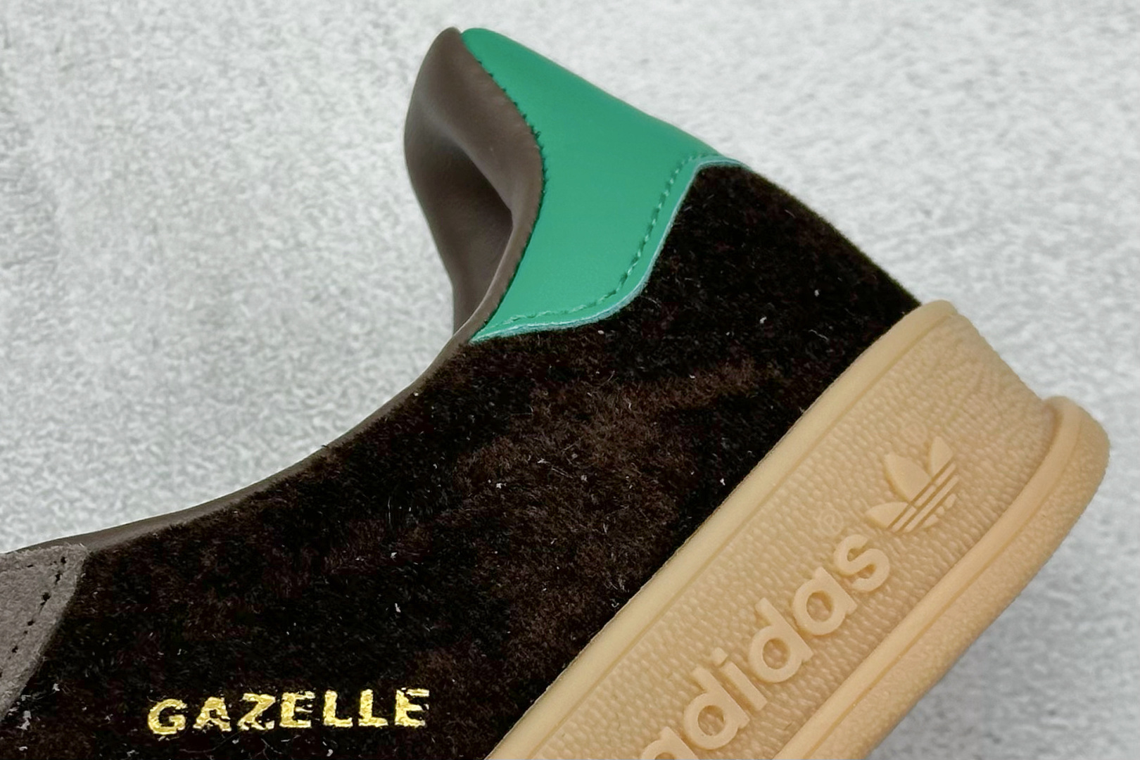 K版 AD Originals Gazelle Indoor 三叶草复古休闲防滑耐磨低帮板鞋 JI2714