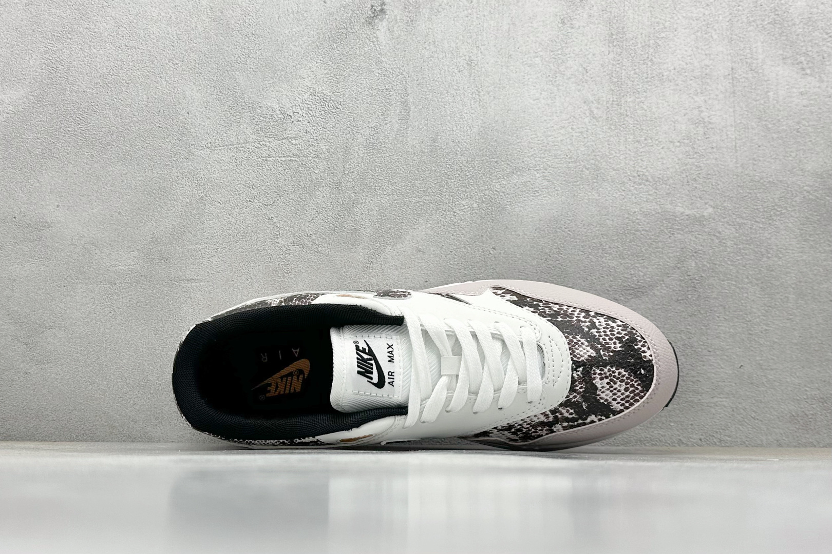 220 Nike Air Max 1 ”Snakeskin” 淡粉色 复古休闲跑步鞋 HF5338-100